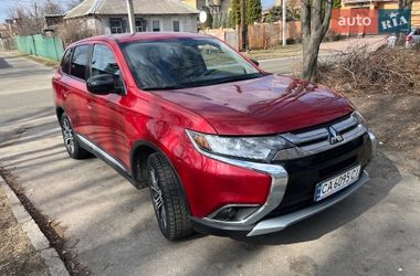 Позашляховик / Кросовер Mitsubishi Outlander 2017 в Черкасах