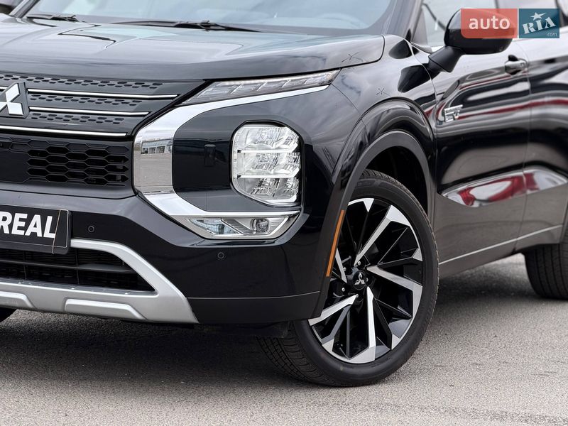 Внедорожник / Кроссовер Mitsubishi Outlander 2024 в Кривом Роге