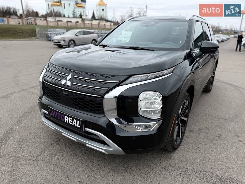 Внедорожник / Кроссовер Mitsubishi Outlander 2024 в Кривом Роге