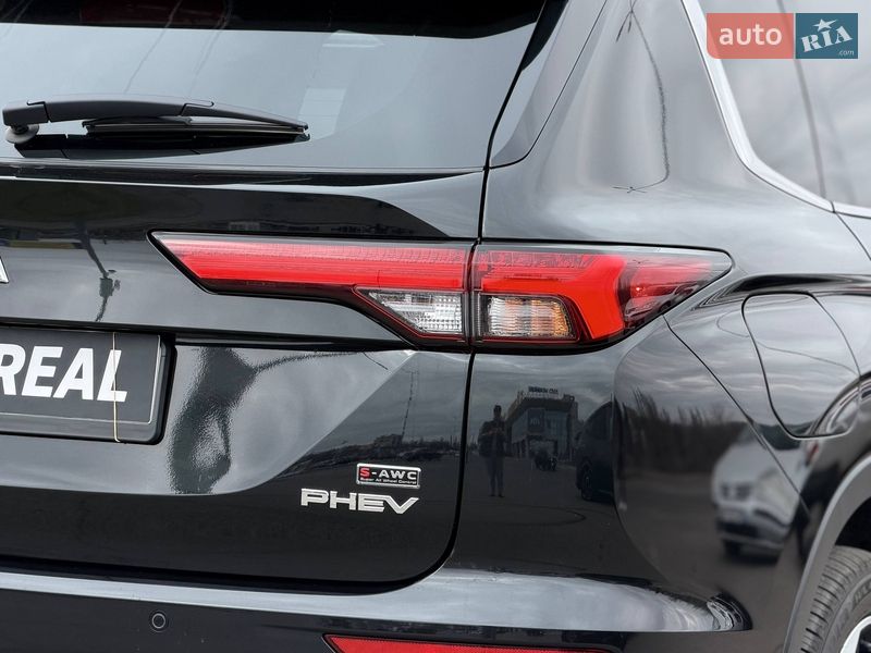 Внедорожник / Кроссовер Mitsubishi Outlander 2024 в Кривом Роге