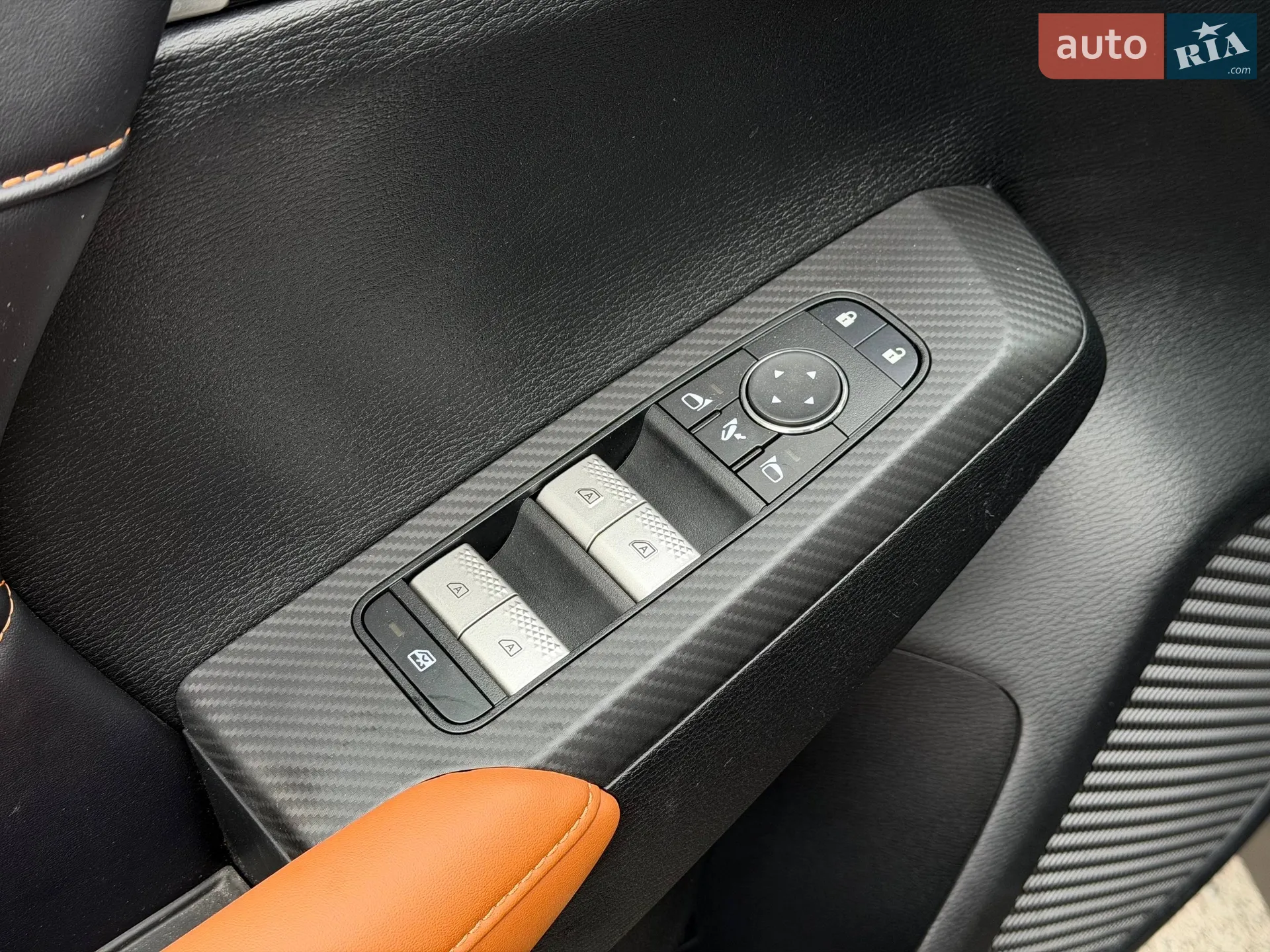 2024 Mitsubishi Outlander - мініатюра 45