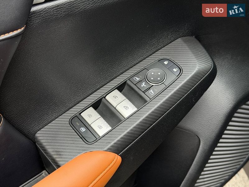 Внедорожник / Кроссовер Mitsubishi Outlander 2024 в Кривом Роге