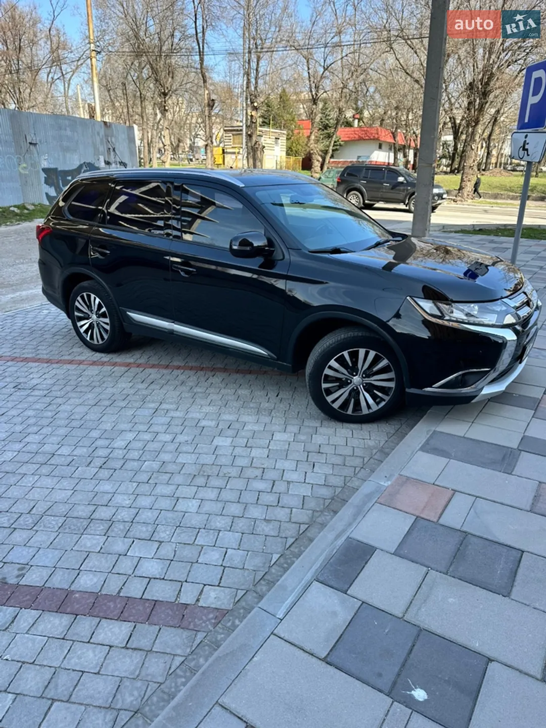 2016 Mitsubishi Outlander - мініатюра 4
