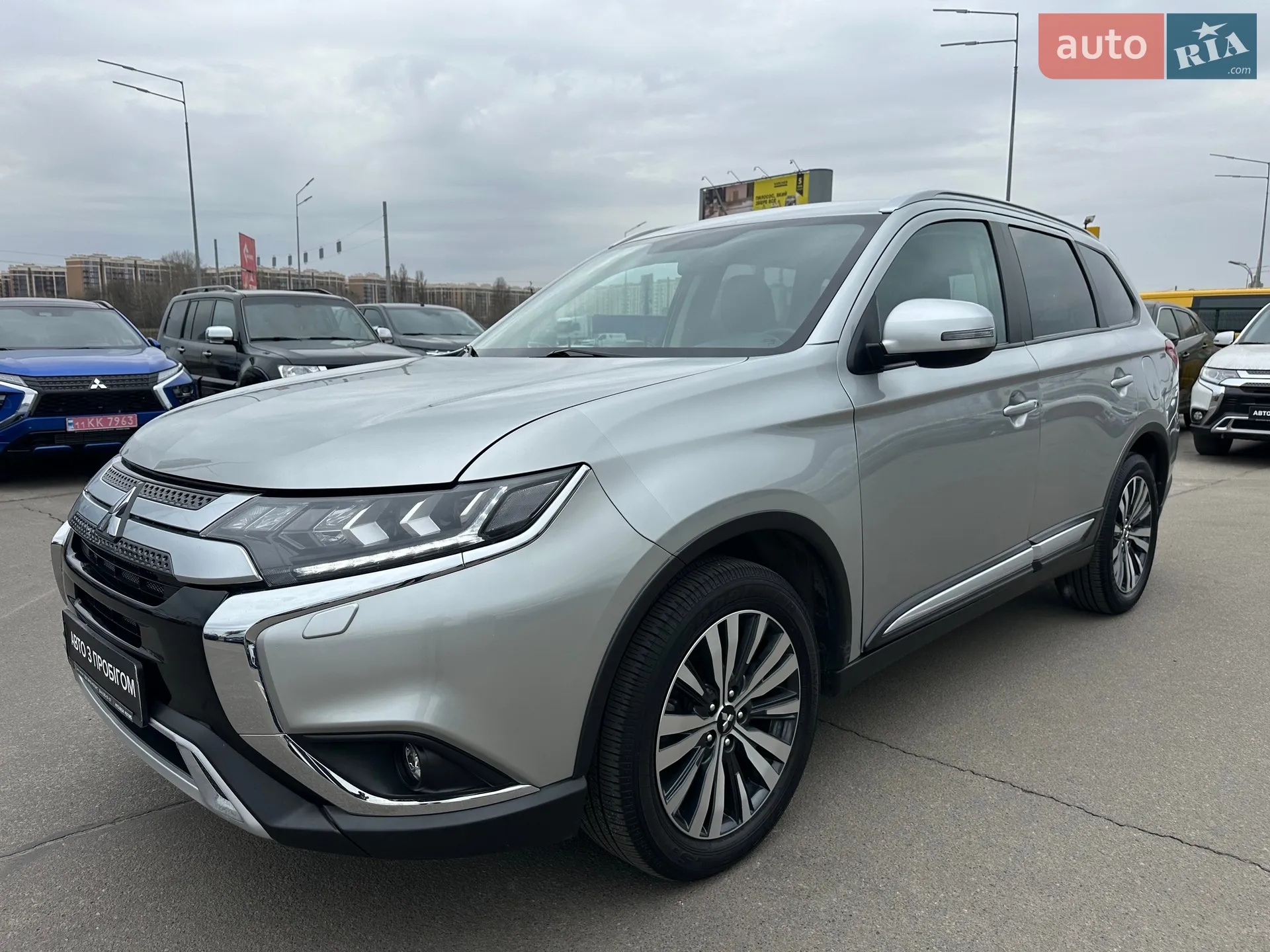 2022 Mitsubishi Outlander - мініатюра 4