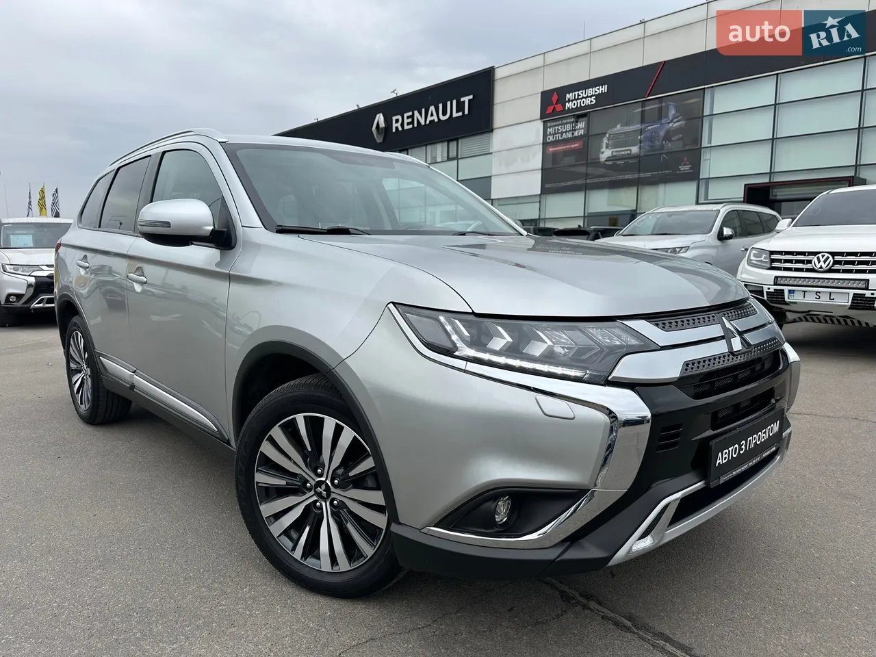 2021 Mitsubishi Outlander - мініатюра 5