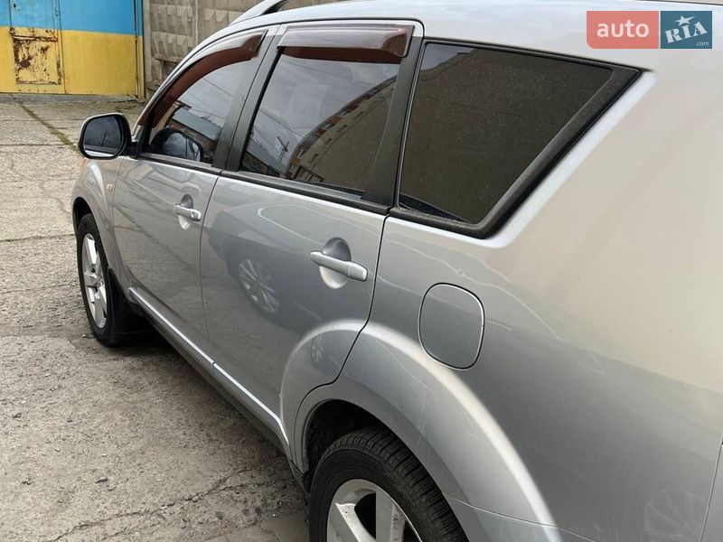 Внедорожник / Кроссовер Mitsubishi Outlander 2008 в Хмельницком
