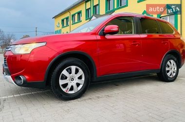 Позашляховик / Кросовер Mitsubishi Outlander 2014 в Стрию