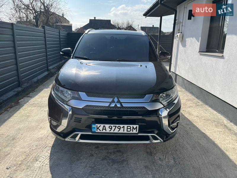 Внедорожник / Кроссовер Mitsubishi Outlander 2017 в Белой Церкви
