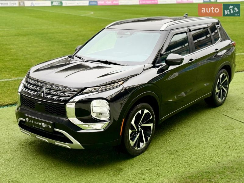 Внедорожник / Кроссовер Mitsubishi Outlander 2022 в Одессе