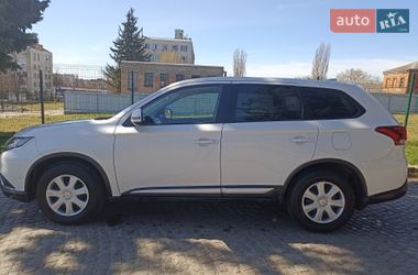 Внедорожник / Кроссовер Mitsubishi Outlander 2019 в Кропивницком