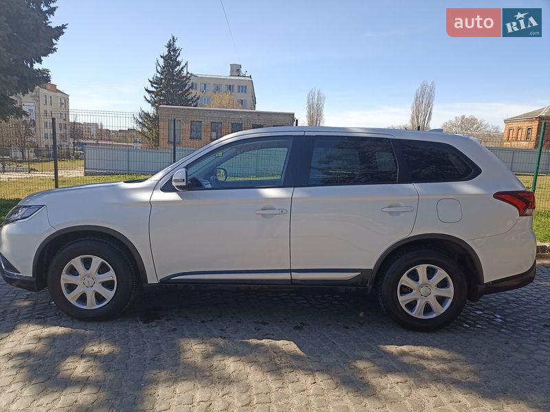Mitsubishi Outlander 2019