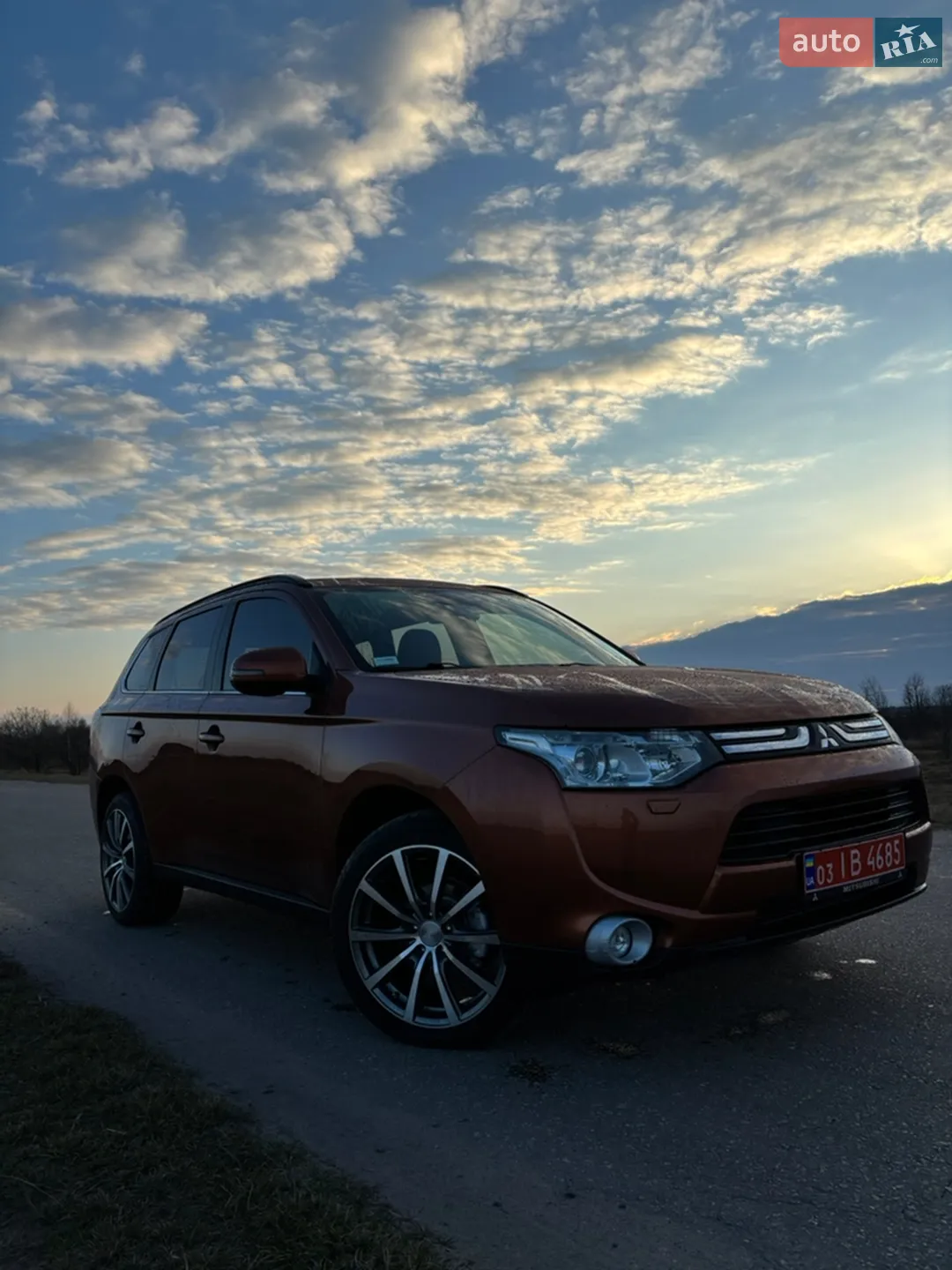 2013 Mitsubishi Outlander - мініатюра 4