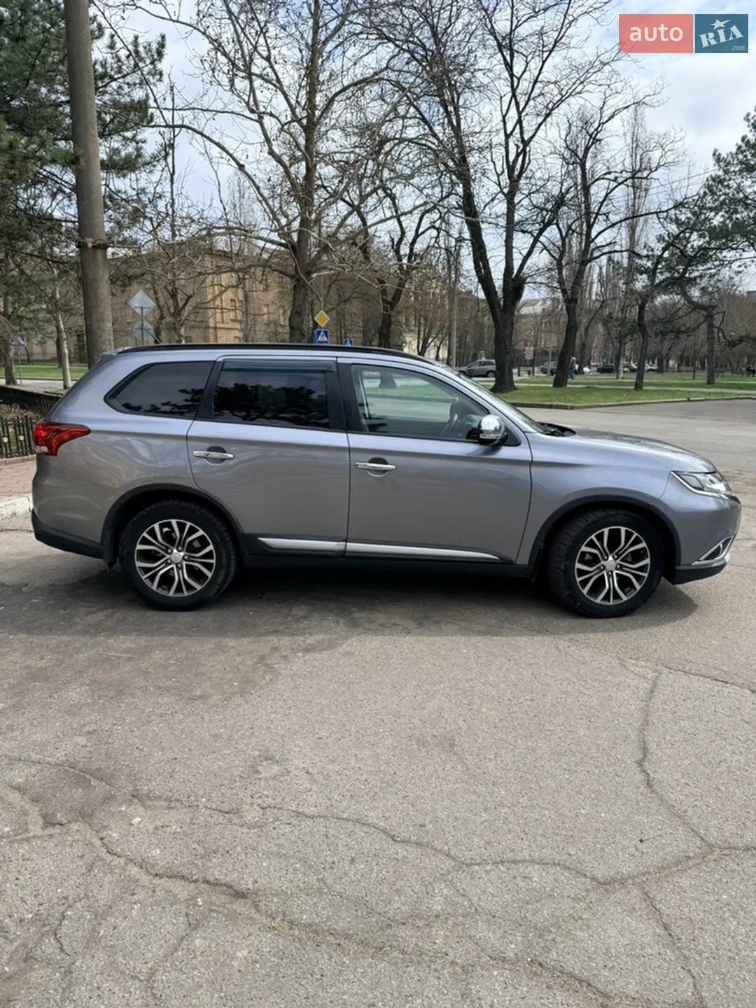 2016 Mitsubishi Outlander - мініатюра 4