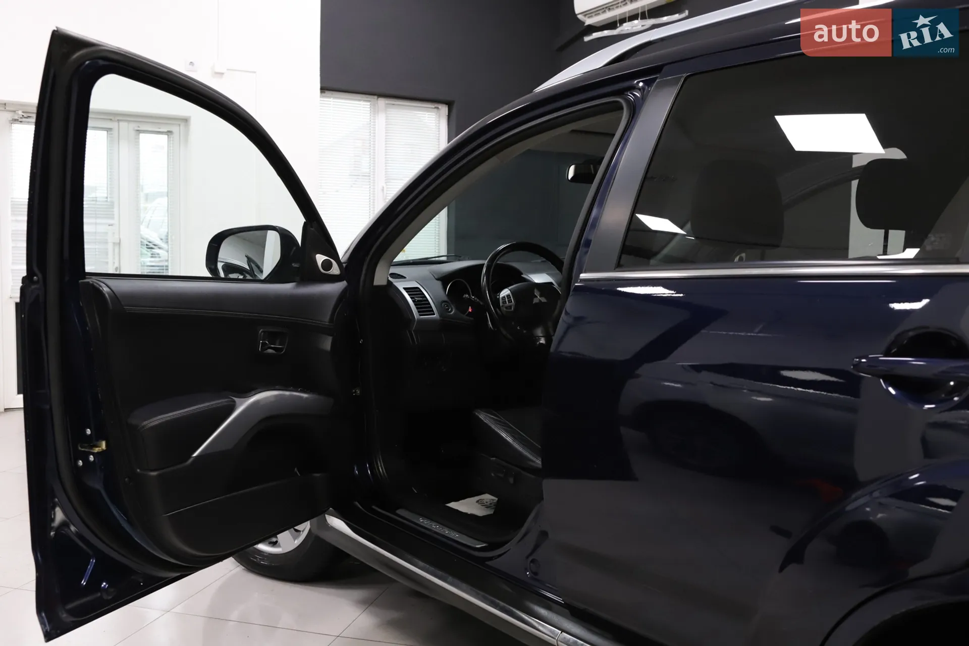 2011 Mitsubishi Outlander - мініатюра 47