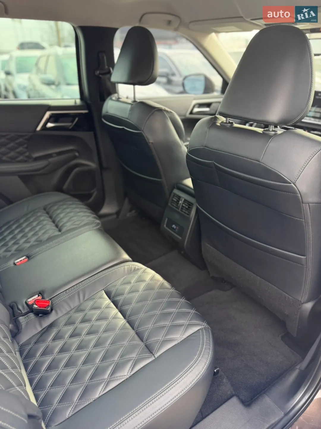 2022 Mitsubishi Outlander - мініатюра 29