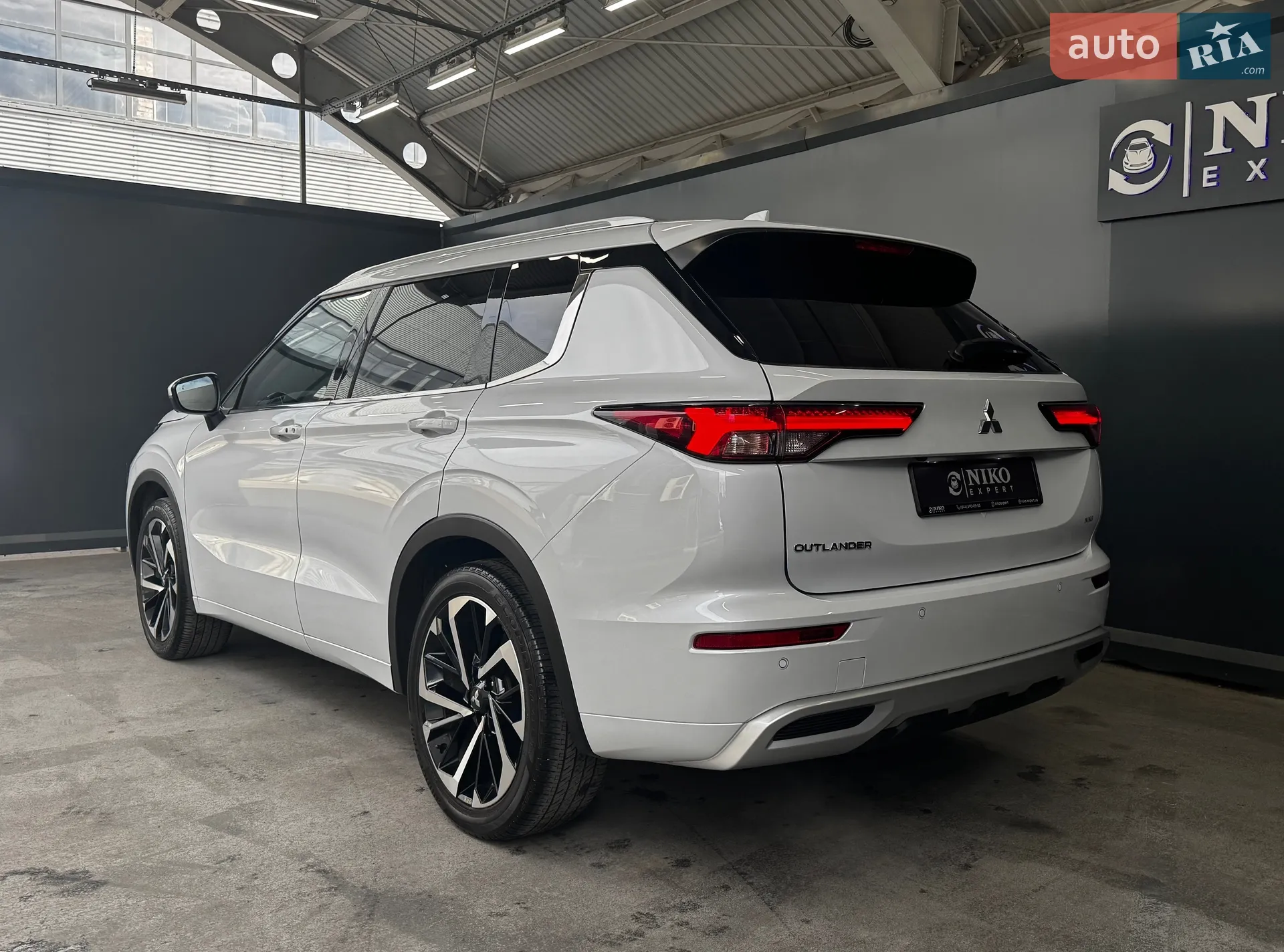 2024 Mitsubishi Outlander - мініатюра 8