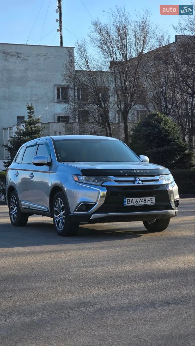 2015 Mitsubishi Outlander - мініатюра 13