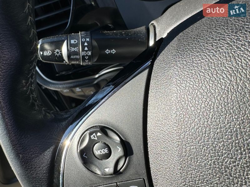 Внедорожник / Кроссовер Mitsubishi Outlander 2020 в Киеве