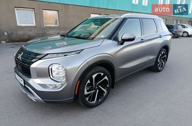 Позашляховик / Кросовер Mitsubishi Outlander 2022 в Тульчині