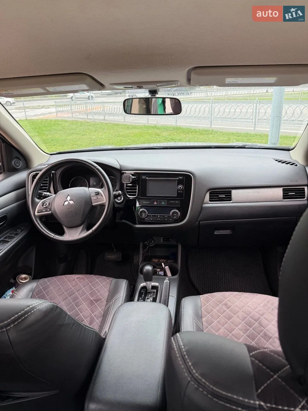 2013 Mitsubishi Outlander - мініатюра 4