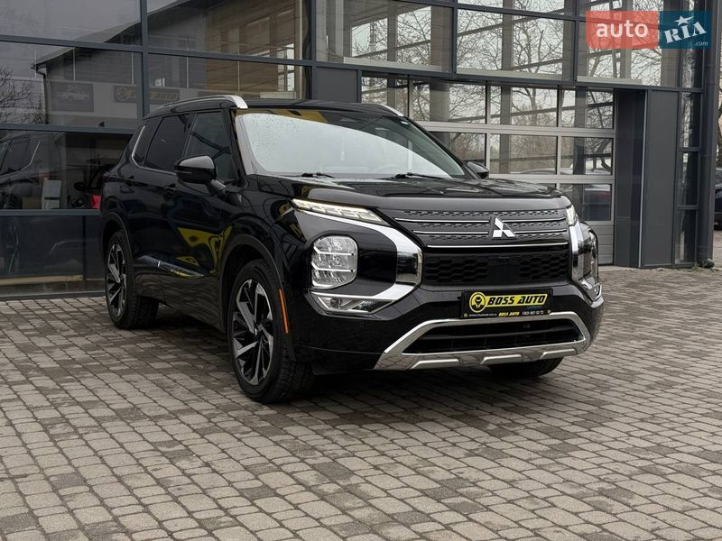 Mitsubishi Outlander 2021