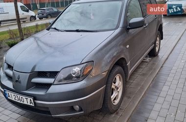 Позашляховик / Кросовер Mitsubishi Outlander 2004 в Броварах