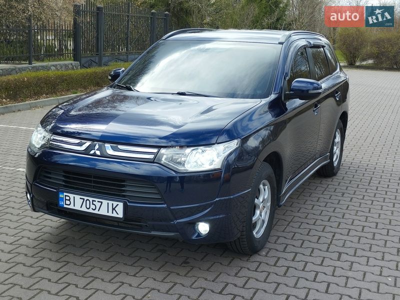 Mitsubishi Outlander 2012