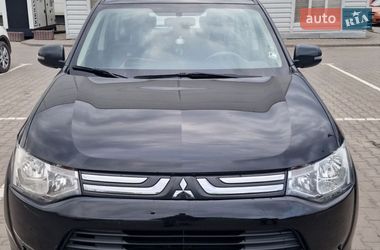 Внедорожник / Кроссовер Mitsubishi Outlander 2012 в Черновцах