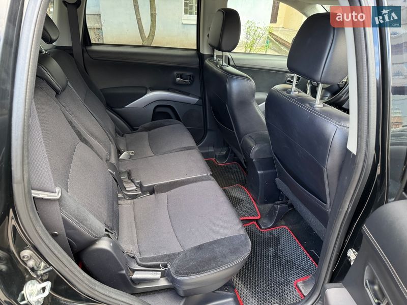 Внедорожник / Кроссовер Mitsubishi Outlander 2012 в Черкассах