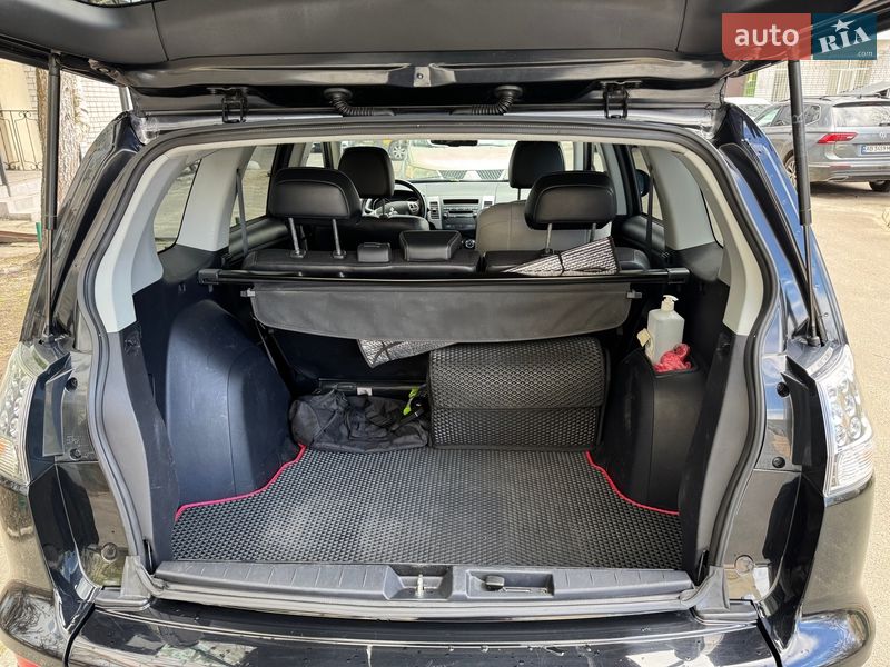 Внедорожник / Кроссовер Mitsubishi Outlander 2012 в Черкассах