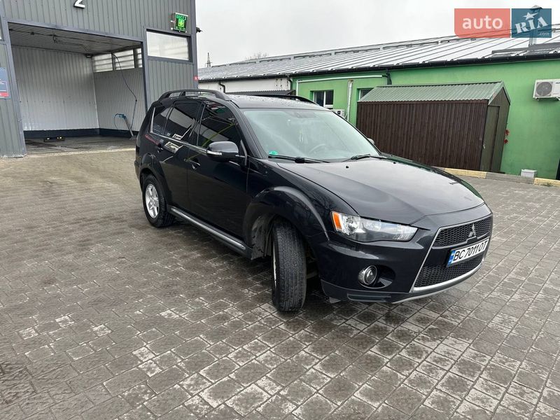 Позашляховик / Кросовер Mitsubishi Outlander 2011 в Львові