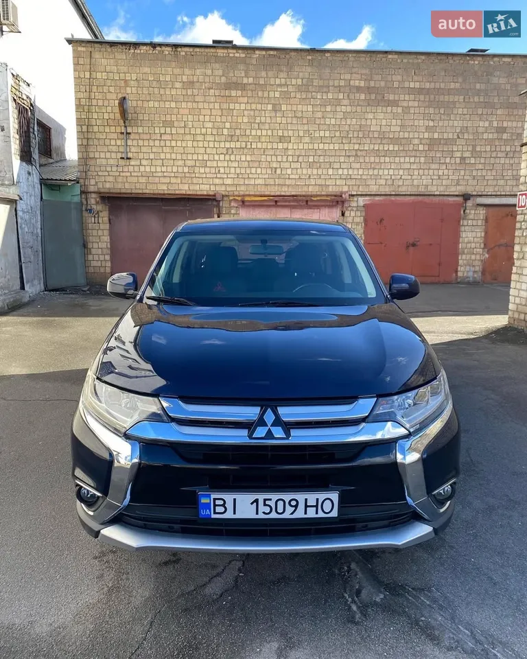 2018 Mitsubishi Outlander - мініатюра 32