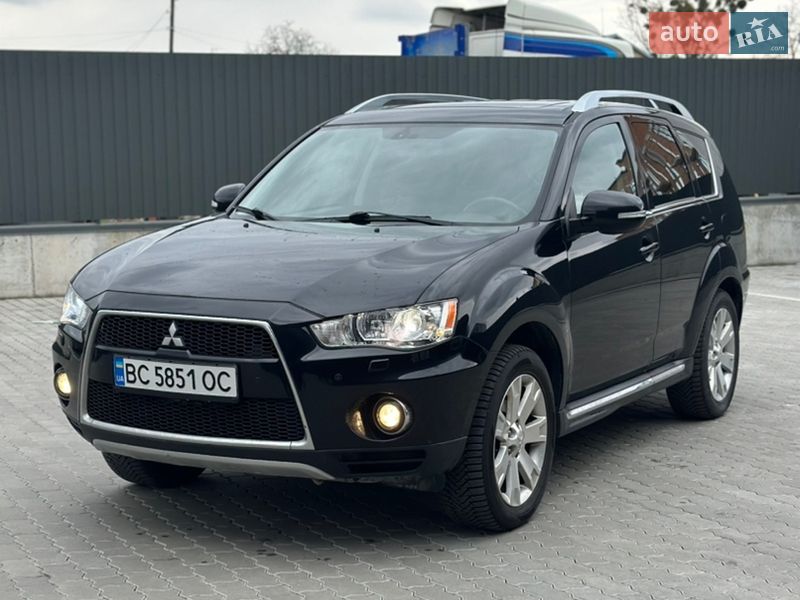 Внедорожник / Кроссовер Mitsubishi Outlander 2010 в Львове