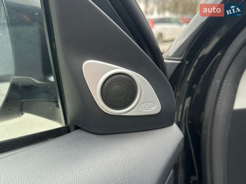 Внедорожник / Кроссовер Mitsubishi Outlander 2010 в Львове