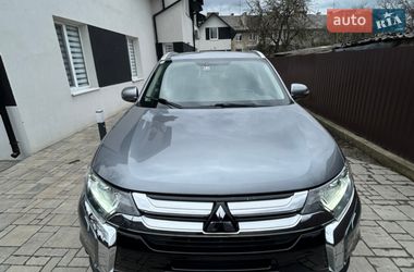 Внедорожник / Кроссовер Mitsubishi Outlander 2015 в Бродах