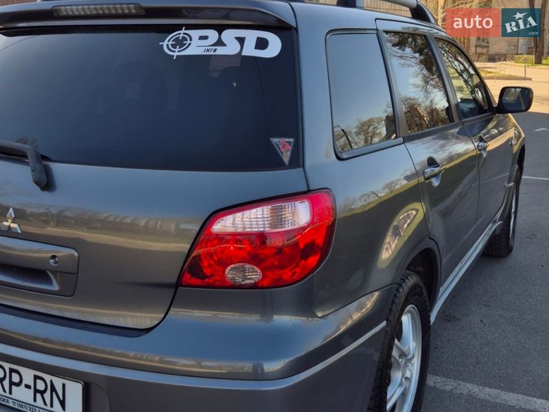 Внедорожник / Кроссовер Mitsubishi Outlander 2006 в Киеве