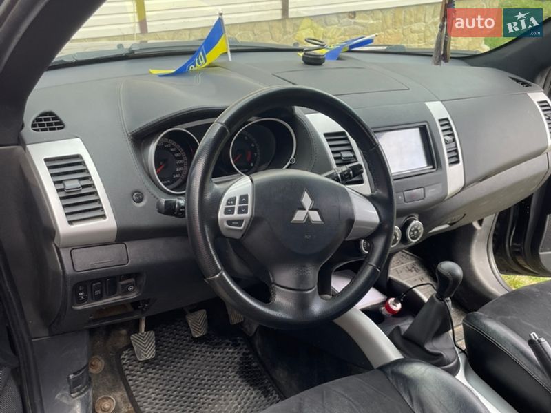 Позашляховик / Кросовер Mitsubishi Outlander 2007 в Івано-Франківську