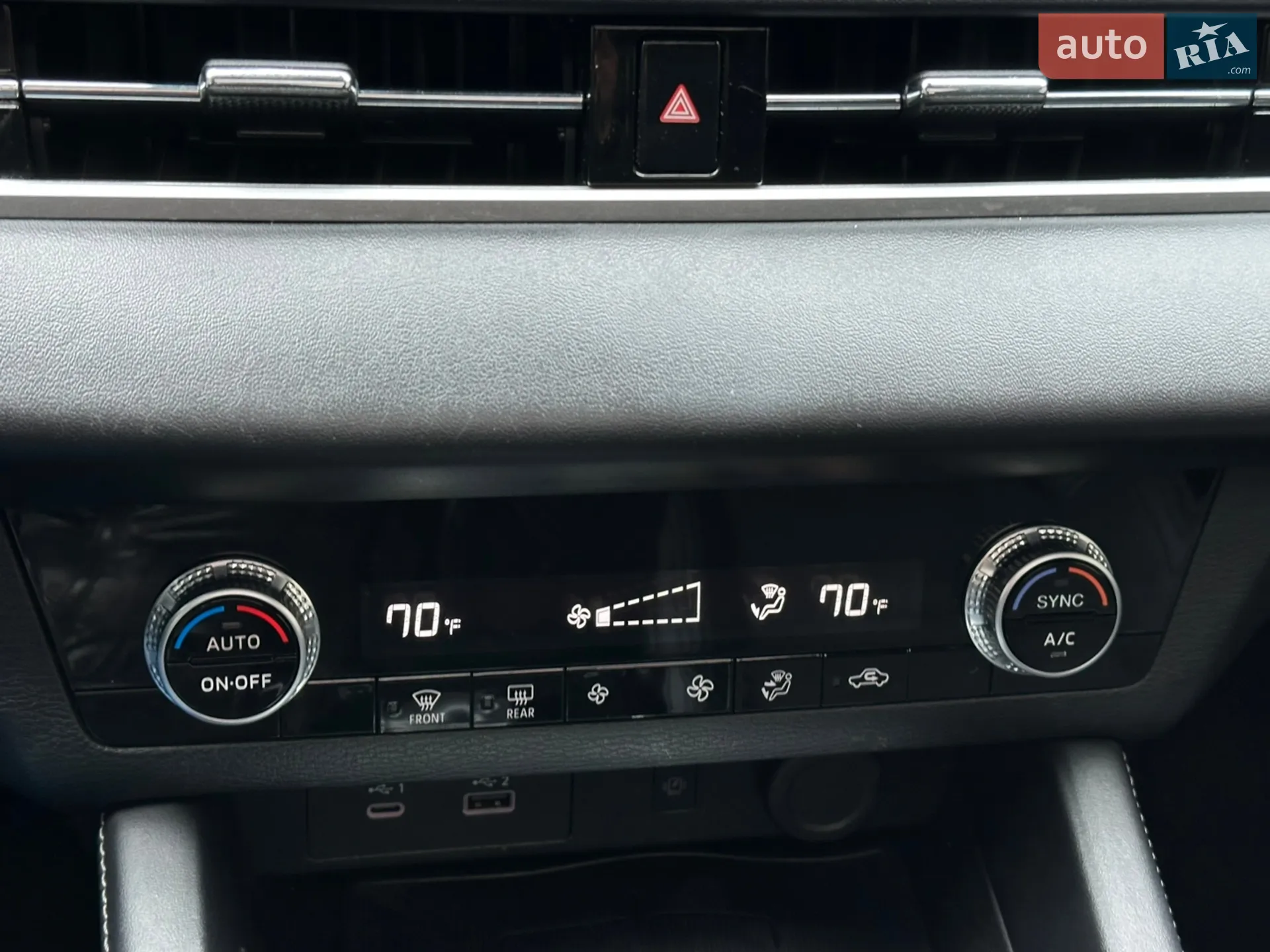2021 Mitsubishi Outlander - мініатюра 12