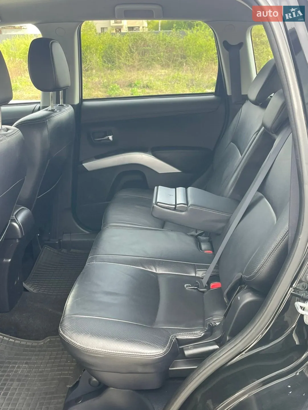 2010 Mitsubishi Outlander - мініатюра 9