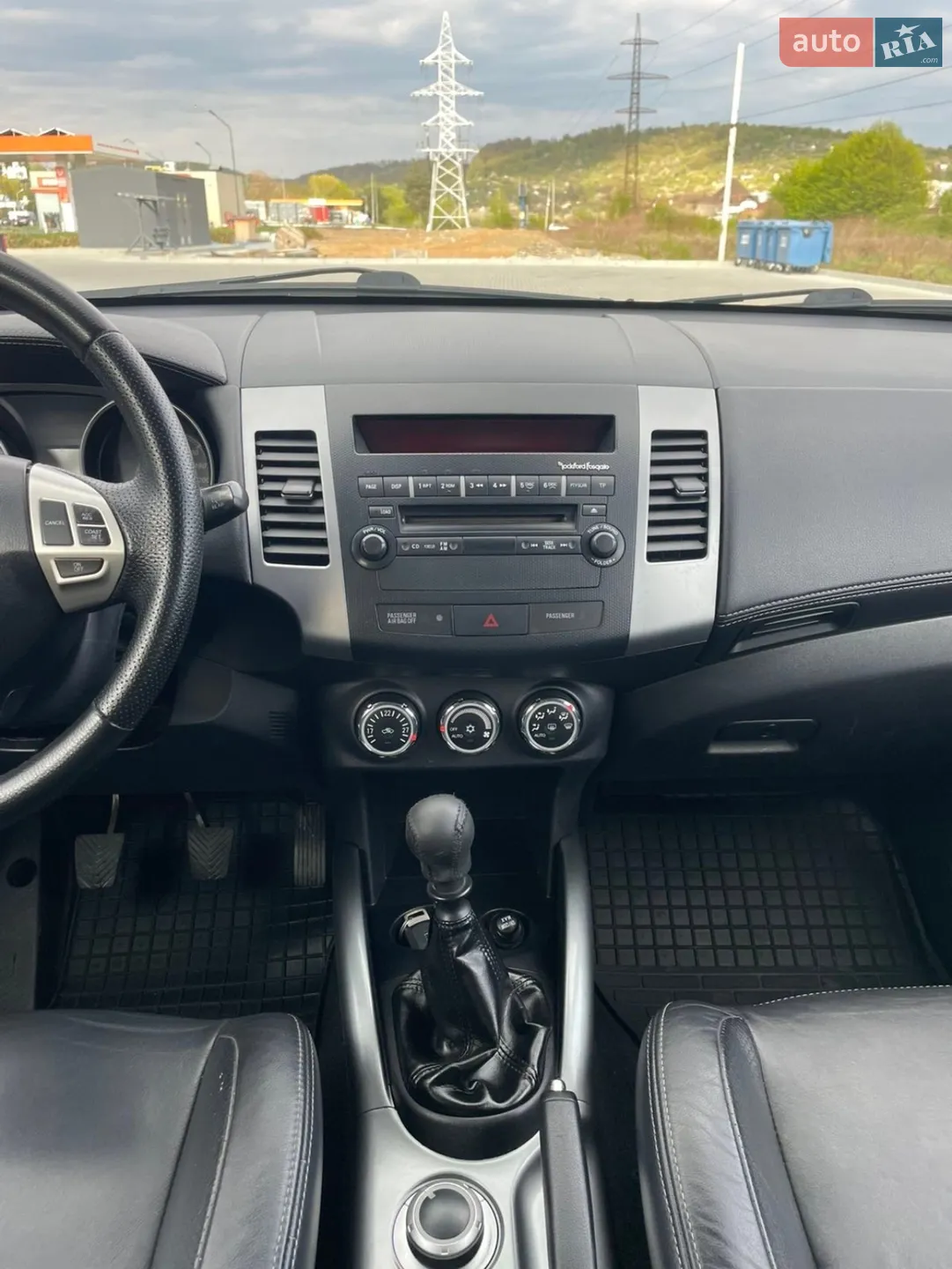 2010 Mitsubishi Outlander - мініатюра 12