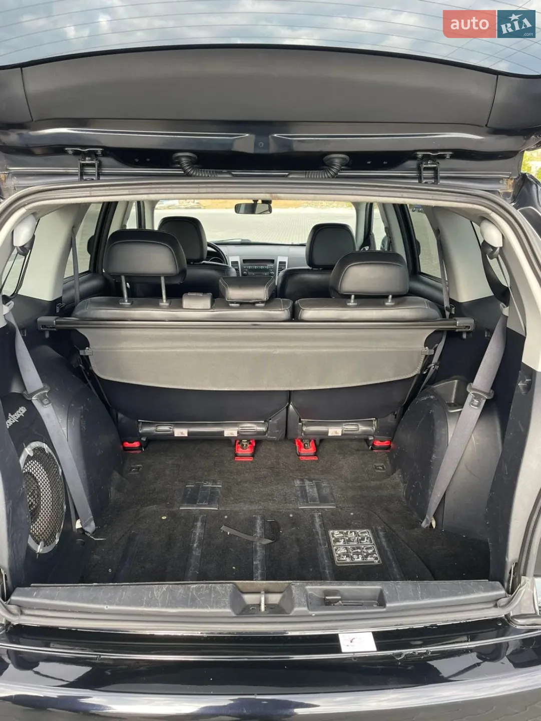 2010 Mitsubishi Outlander - мініатюра 18