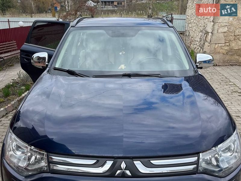 Mitsubishi Outlander 2013