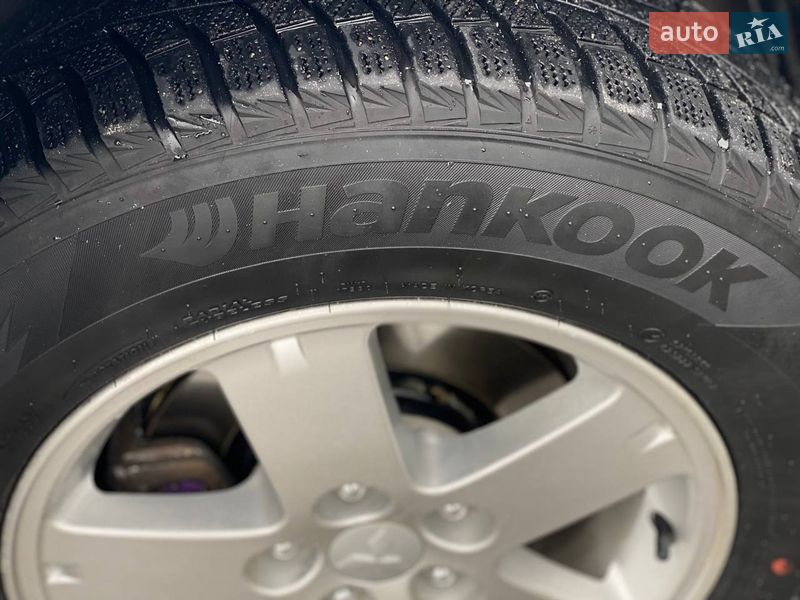 Внедорожник / Кроссовер Mitsubishi Outlander 2011 в Киеве