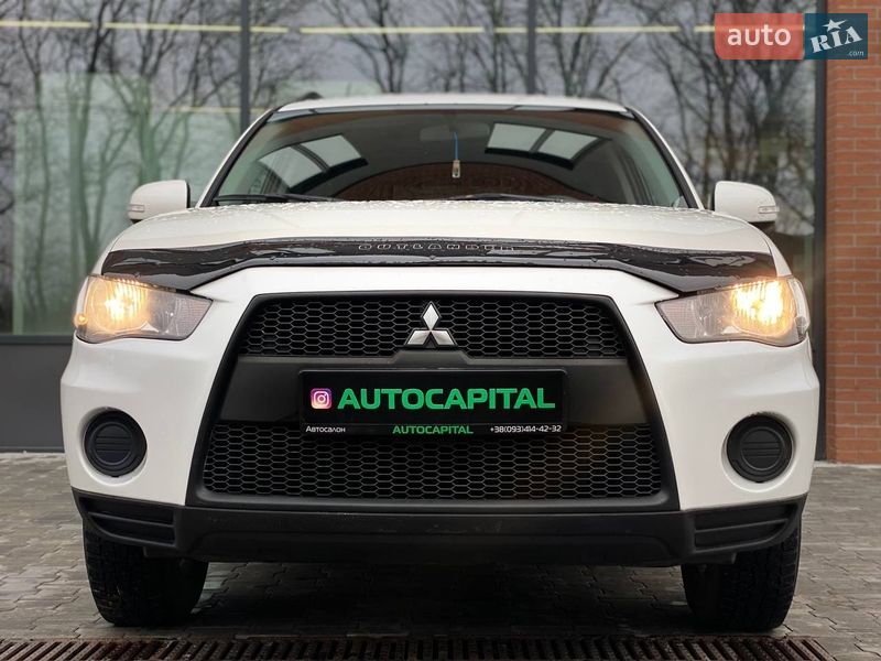 Внедорожник / Кроссовер Mitsubishi Outlander 2011 в Киеве
