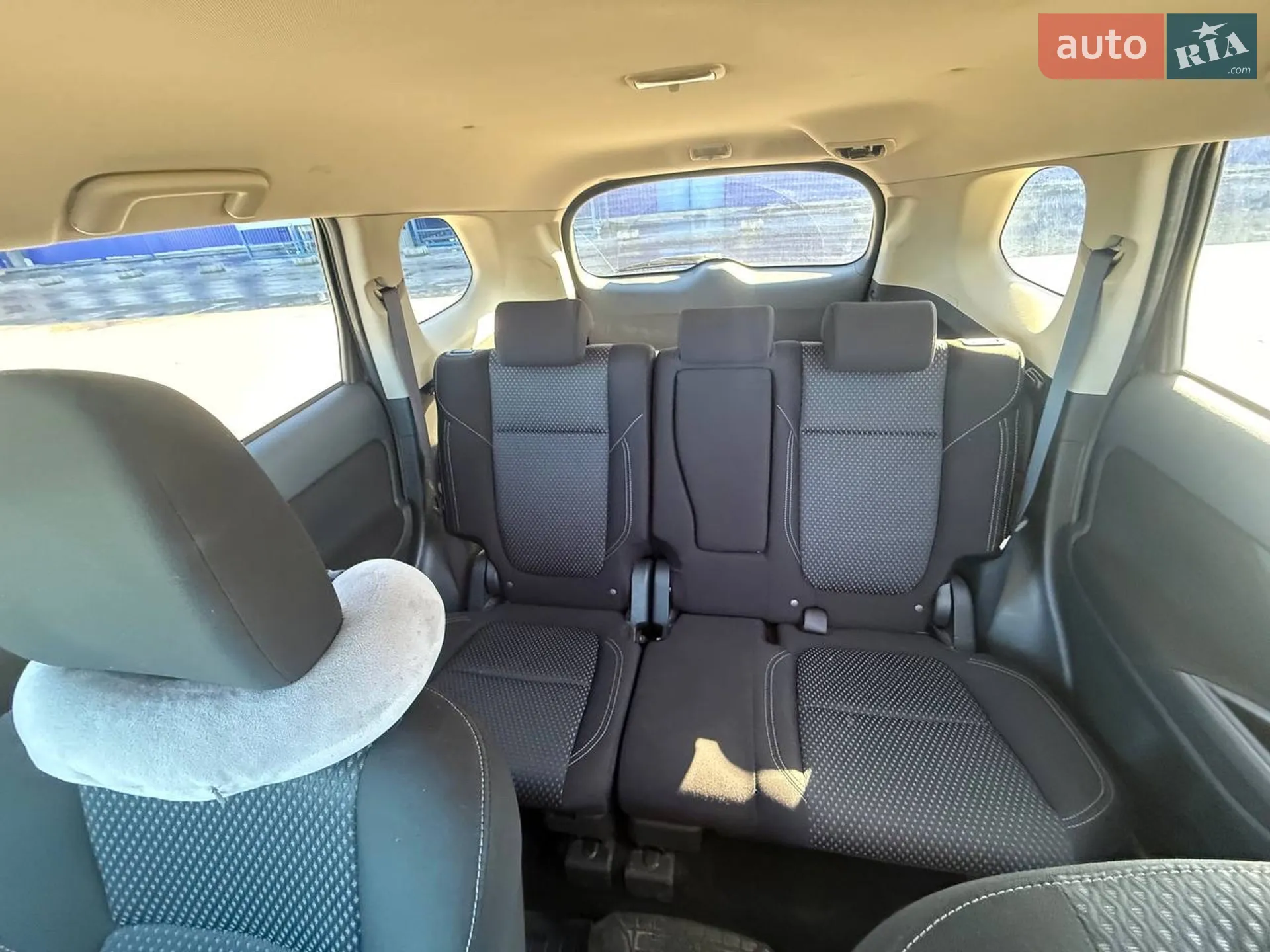 2021 Mitsubishi Outlander - мініатюра 8