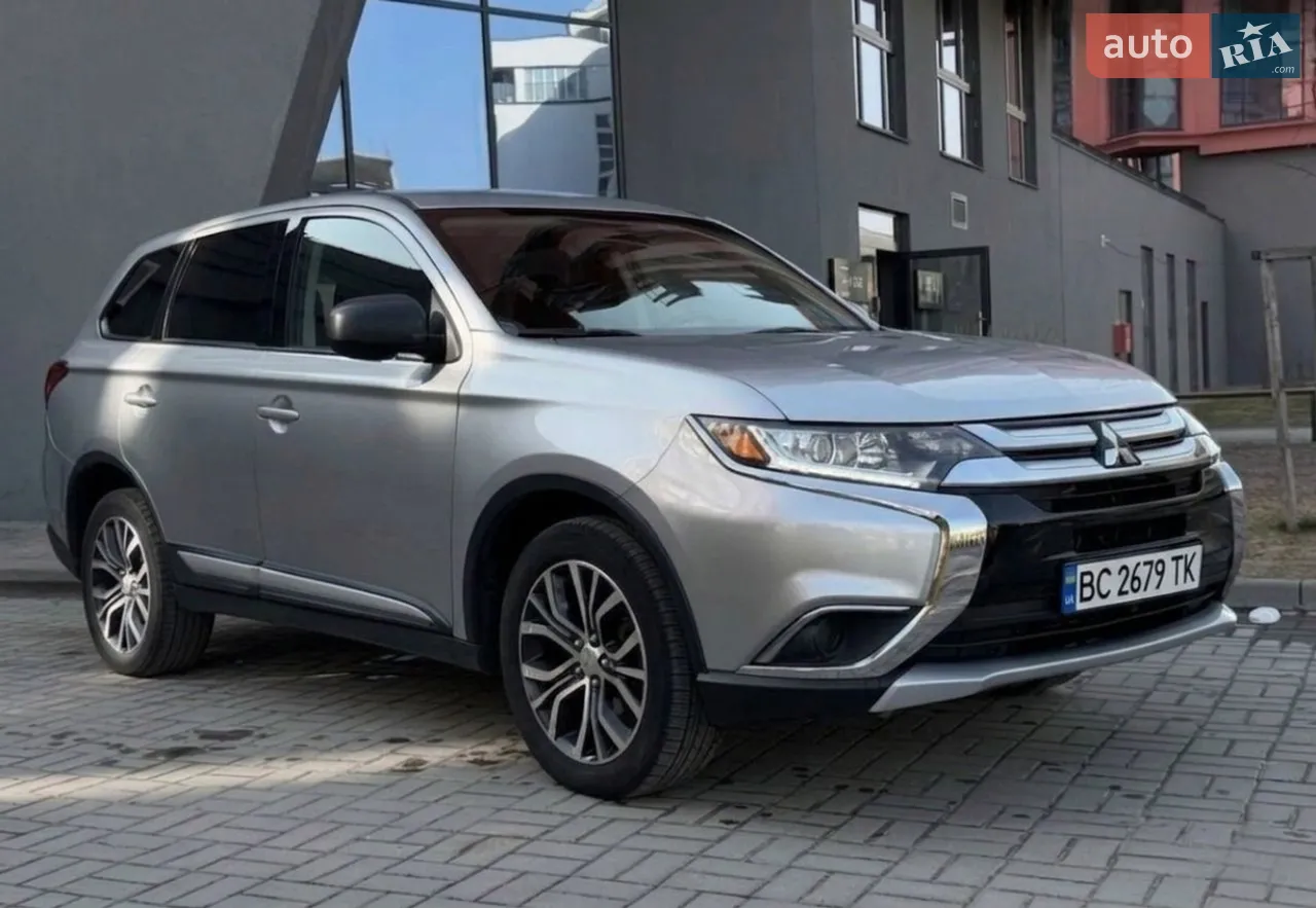 2017 Mitsubishi Outlander - мініатюра 12
