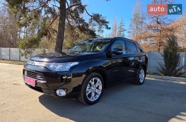 Позашляховик / Кросовер Mitsubishi Outlander 2013 в Харкові