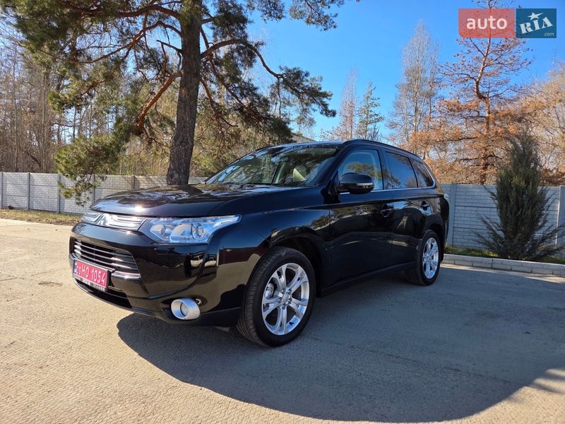 Mitsubishi Outlander 2013