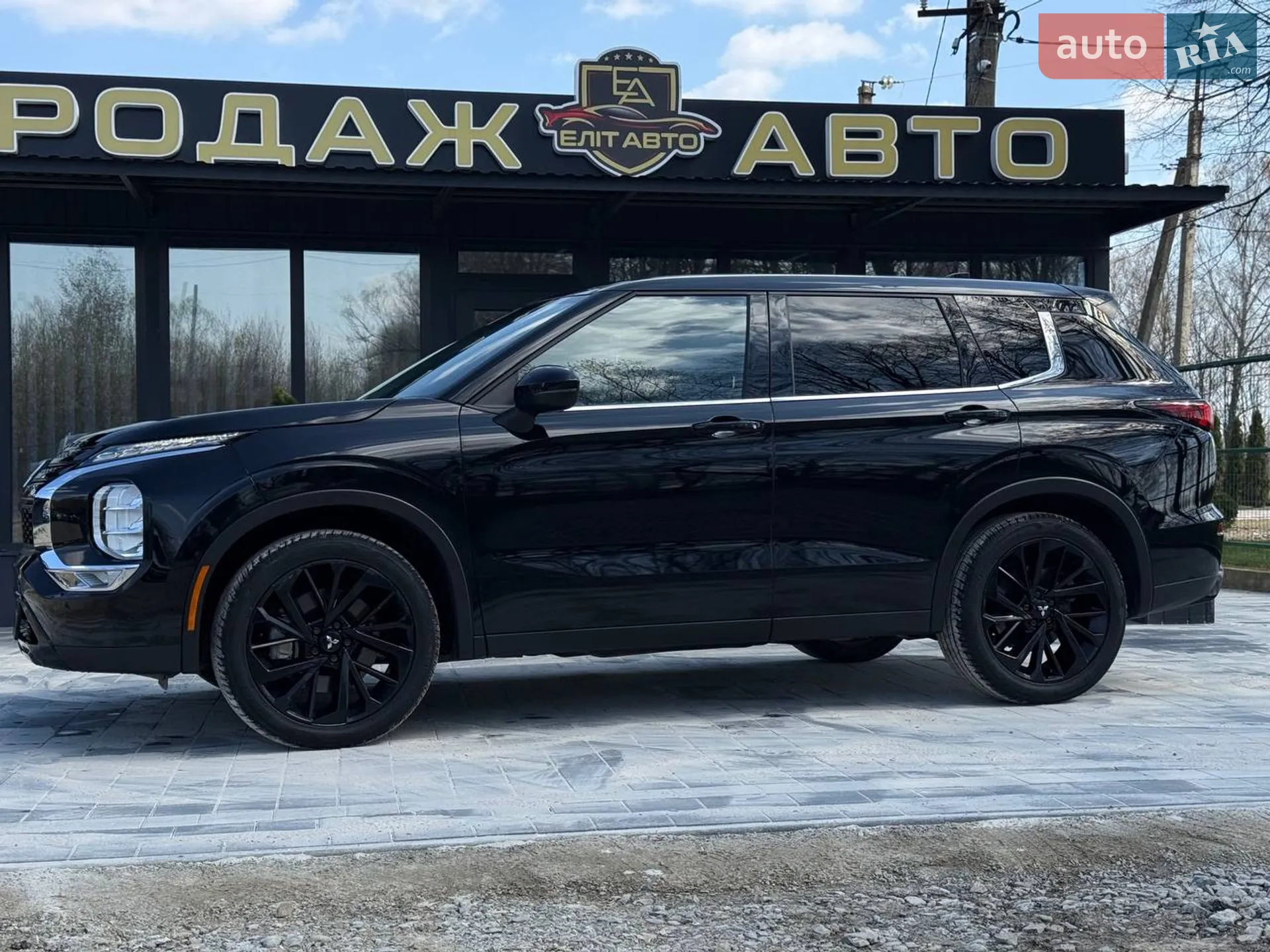 2021 Mitsubishi Outlander - мініатюра 2