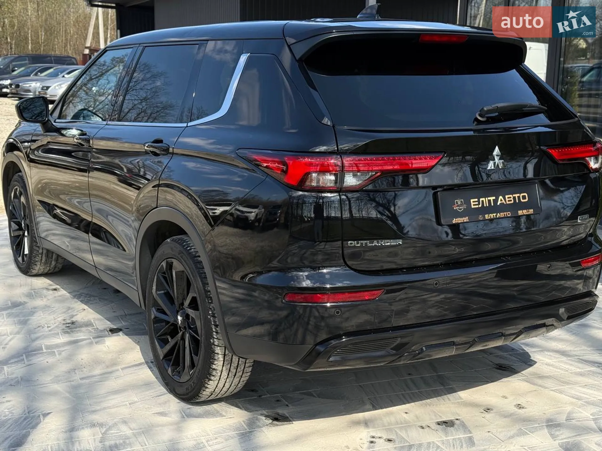 2021 Mitsubishi Outlander - мініатюра 4